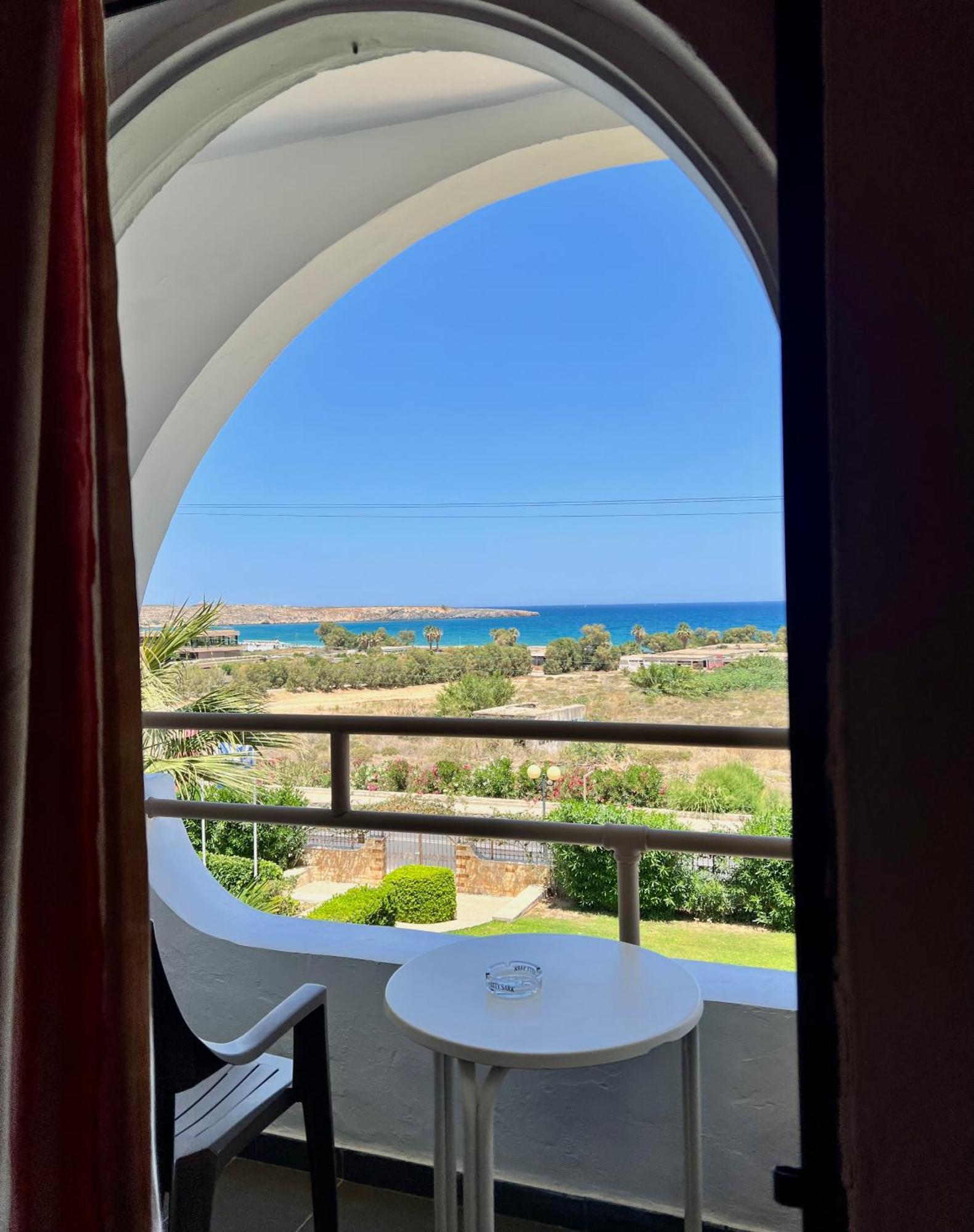 Karteros Hotel Kültér fotó
