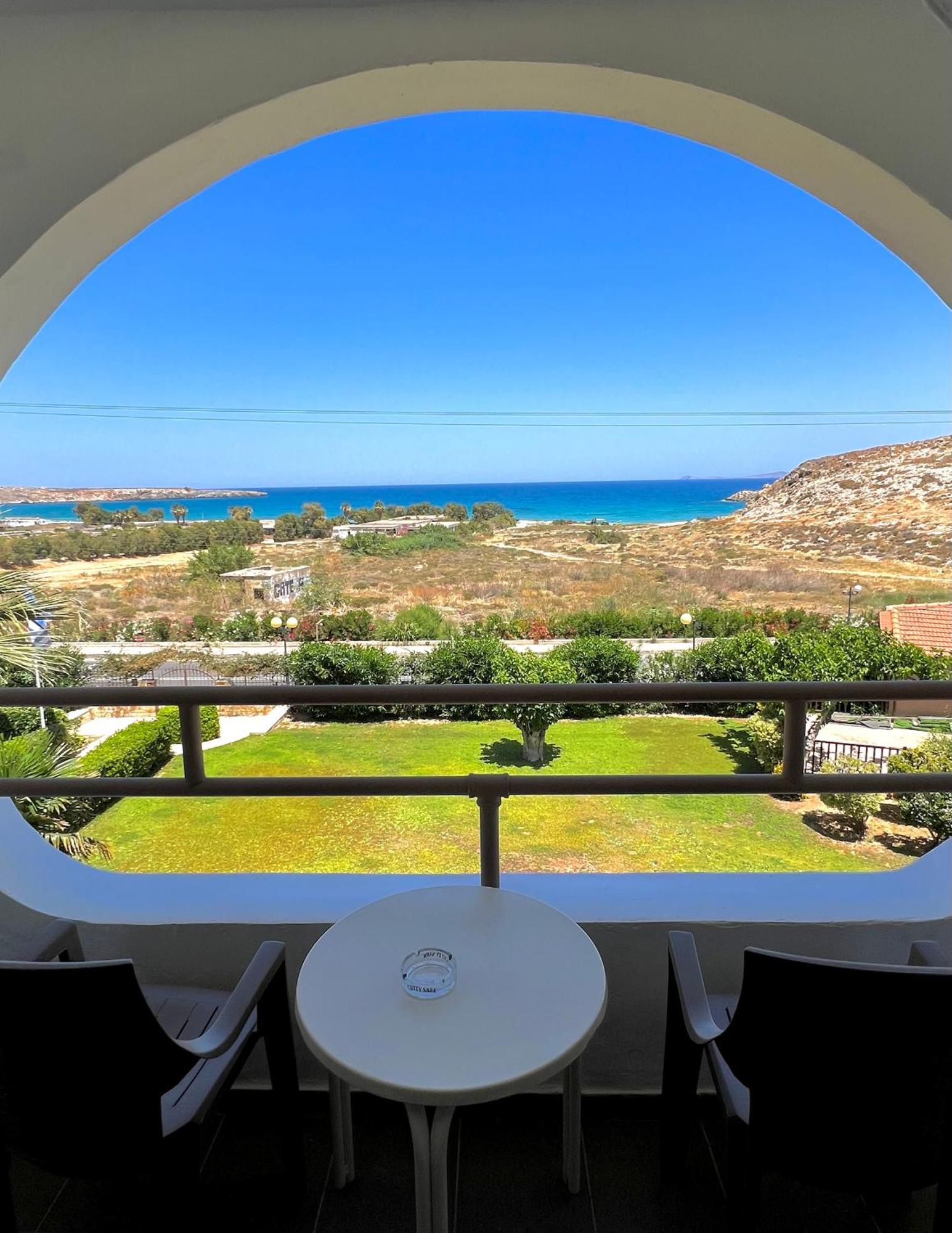 Karteros Hotel Kültér fotó