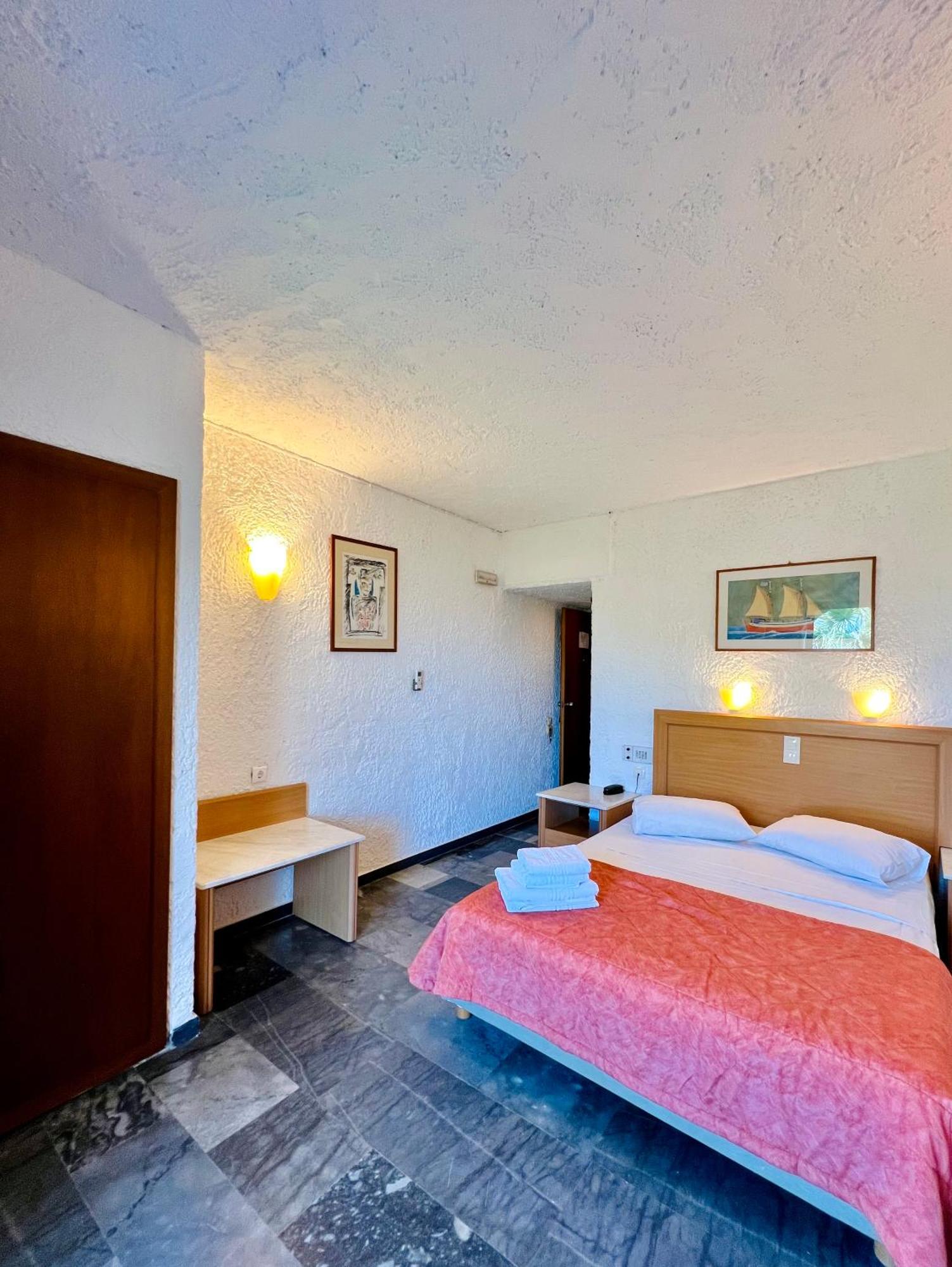 Karteros Hotel Kültér fotó